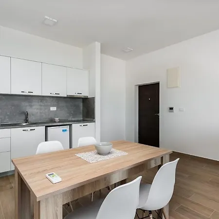 Green Hill Penthouse Apartment Budva