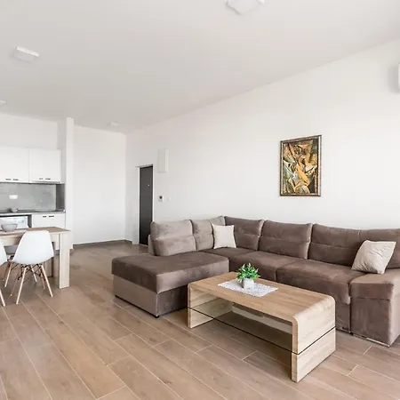 Apartment Green Hill Penthouse Budva