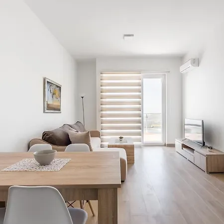 Apartment Green Hill Penthouse *